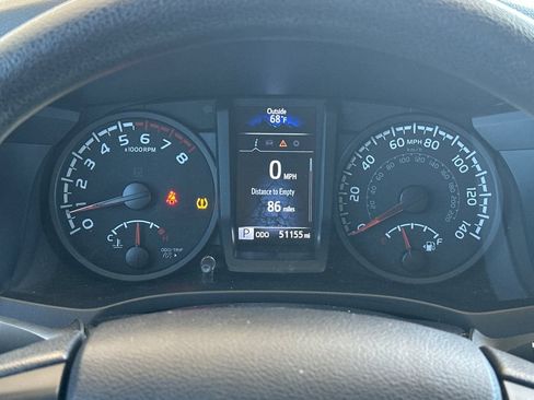 Used 2022 Toyota Tacoma SR w/ SR Convenience Package image 31