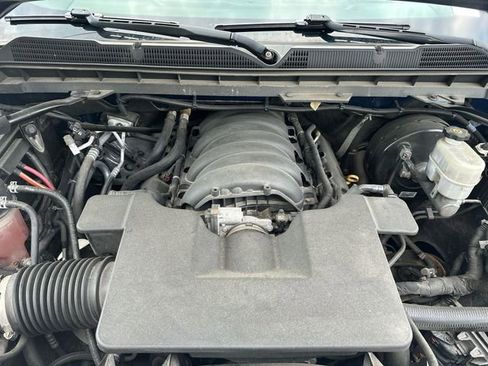 Used 2019 Chevrolet Silverado 1500 LT w/ All Star Edition image 26