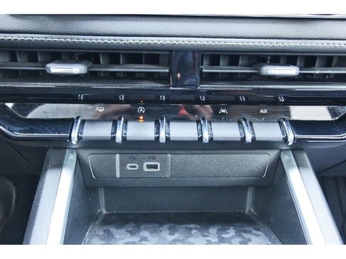 Used 2023 Chevrolet Colorado LT w/ LT Convenience Package RWD image 26