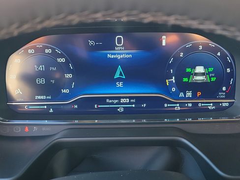 Used 2024 Chevrolet Tahoe Z71 w/ Luxury Package image 29