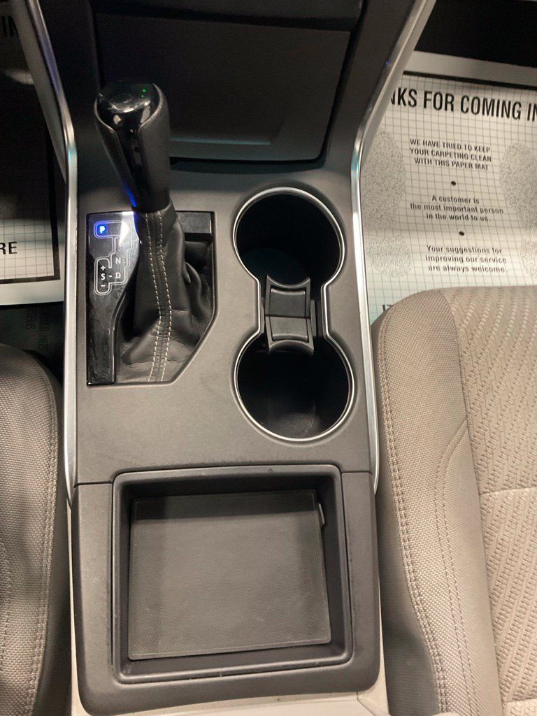 Used 2016 Toyota Camry LE FWD image 22