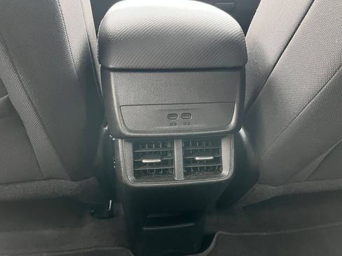Used 2025 Chevrolet Equinox LT FWD image 22