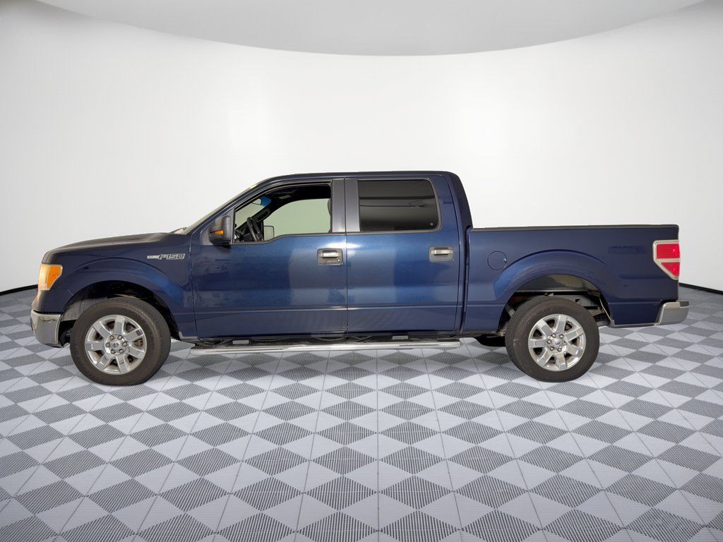 Used 2013 Ford F150 XLT w/ XLT Chrome Pkg RWD image 2
