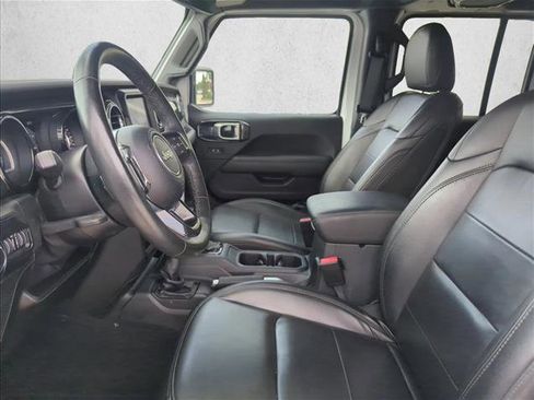 Used 2021 Jeep Wrangler Unlimited Sahara image 13