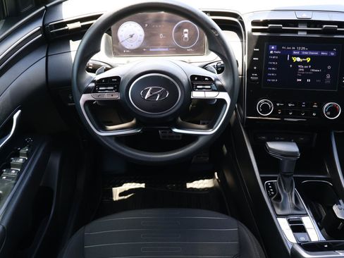 Used 2023 Hyundai Santa Cruz Night AWD/4WD image 9