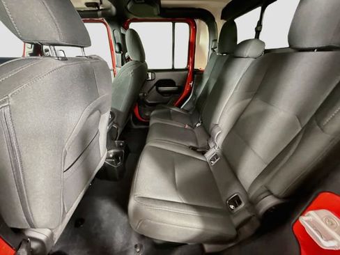 Used 2023 Jeep Gladiator Sport AWD/4WD image 22