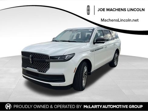 New 2027 Lincoln Navigator Reserve AWD/4WD image 1