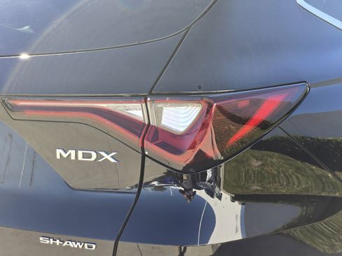 Certified 2025 Acura MDX w/ Technology Package image 14