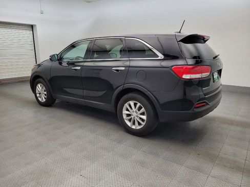 Used 2017 Kia Sorento L FWD image 3