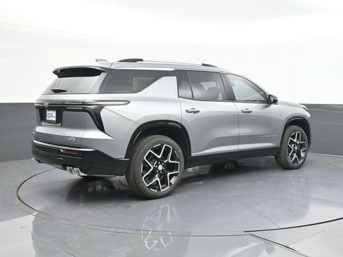 New 2026 Chevrolet Traverse High Country w/ LPO, Floor Liner Package FWD image 14