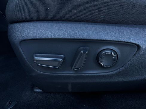 Used 2025 Toyota RAV4 XLE image 11