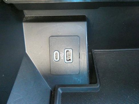 Certified 2021 Ford F150 Lariat w/ Equipment Group 502A High image 30