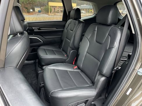 Certified 2024 Kia Telluride S w/ S Sunroof Package image 22