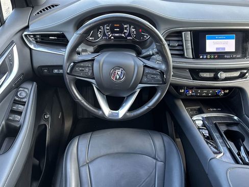 Used 2024 Buick Enclave Premium image 27