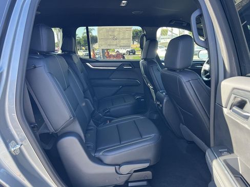 New 2026 GMC Acadia Elevation w/ Black Edition FWD image 29