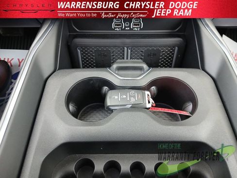 New 2026 RAM 2500 Laramie AWD/4WD image 25