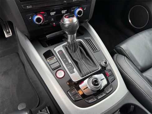 Used 2017 Audi SQ5 Premium Plus w/ Technology Package image 20