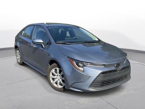 Used 2024 Toyota Corolla LE FWD image 4