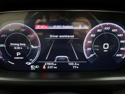 Used 2022 Audi e-tron GT Prestige image 12