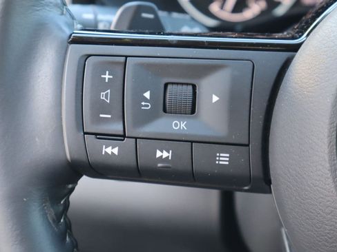 Used 2024 Nissan Pathfinder SL w/ SL Premium Package AWD/4WD image 13