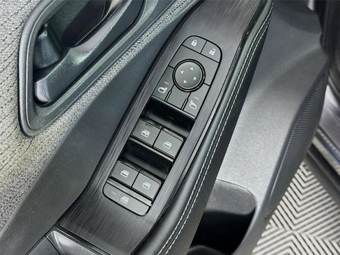 Used 2021 Nissan Rogue S FWD image 19