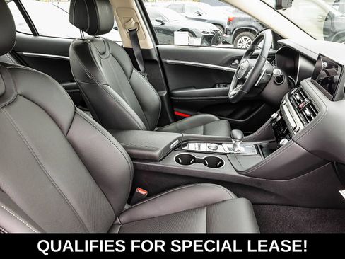 Used 2026 Genesis G70 2.5T RWD image 19