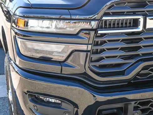New 2026 RAM 2500 Big Horn AWD/4WD image 13