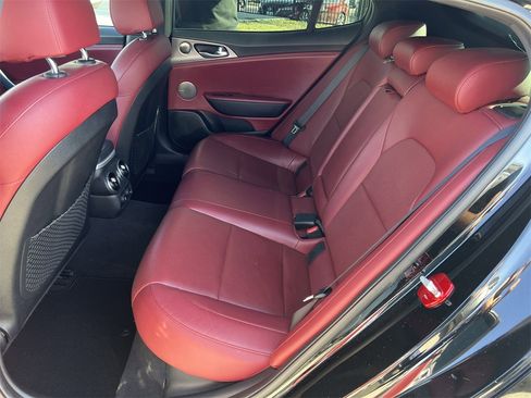 Used 2018 Kia Stinger GT1 image 24