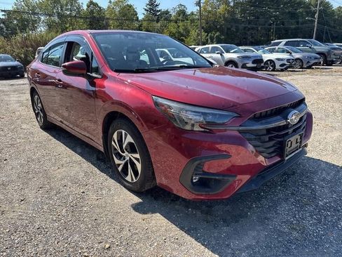 Used 2024 Subaru Legacy Premium image 3