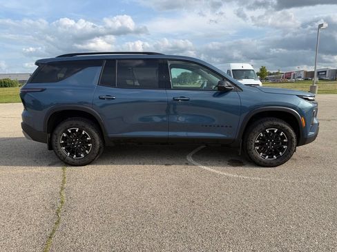 Used 2025 Chevrolet Traverse Z71 w/ Driver Confidence Package AWD/4WD image 7
