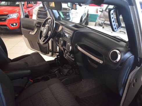 Used 2011 Jeep Wrangler Rubicon w/ Trailer Tow Group image 44