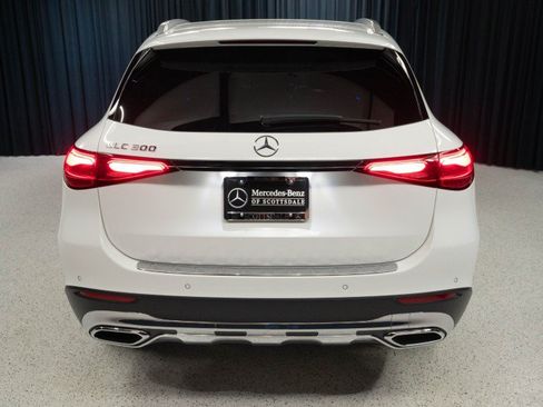 New 2026 Mercedes-Benz GLC 300 image 6
