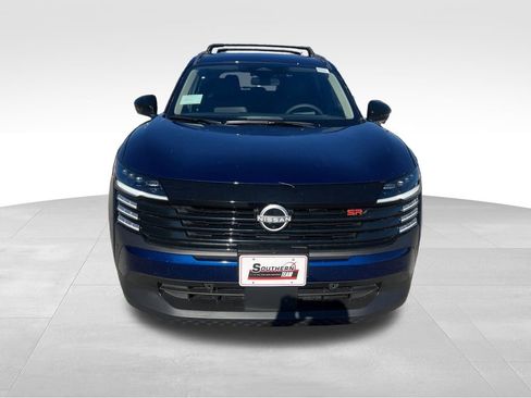 New 2026 Nissan Kicks SR w/ Cold Weather Package AWD/4WD image 9