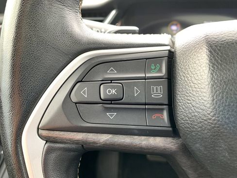 Used 2022 Jeep Grand Cherokee L Limited w/ Luxury Tech Group II AWD/4WD image 24