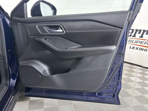 Used 2024 Nissan Rogue Platinum w/ Platinum Premium Package image 25