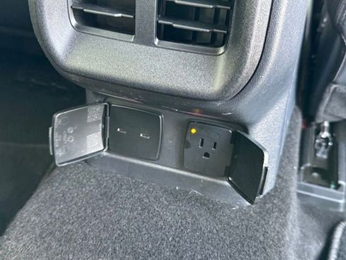Used 2025 Ford Bronco Outer Banks AWD/4WD image 46