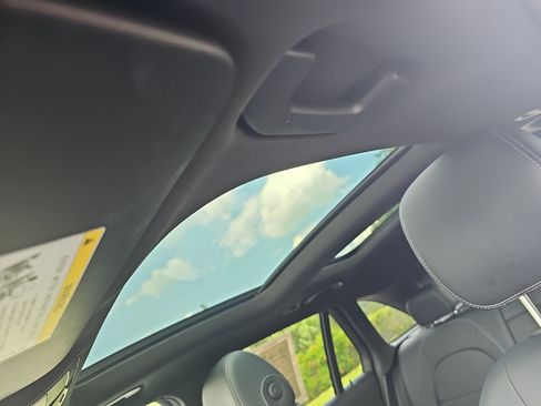 Used 2018 Mercedes-Benz GLC 300 image 28