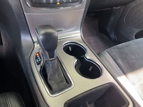 Used 2018 Jeep Grand Cherokee Altitude image 37