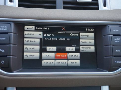 Used 2015 Land Rover Range Rover Evoque Pure Premium image 32