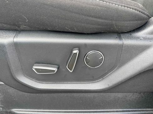 Used 2018 Ford F150 XLT w/ Equipment Group 302A Luxury image 17