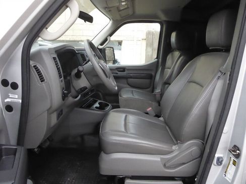 Used 2012 Nissan NV 2500 S w/ Side Curtain Airbag Pkg RWD image 19