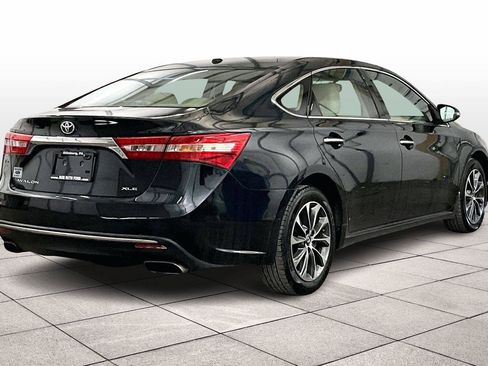 Used 2016 Toyota Avalon XLE Plus image 11