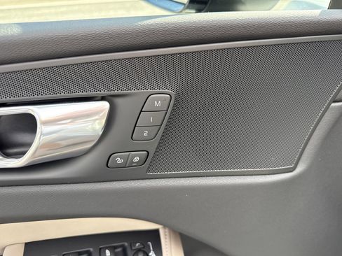 New 2026 Volvo XC60 B5 Core w/ Protection Package image 12