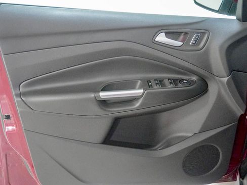 Used 2013 Ford C-MAX SEL FWD image 17