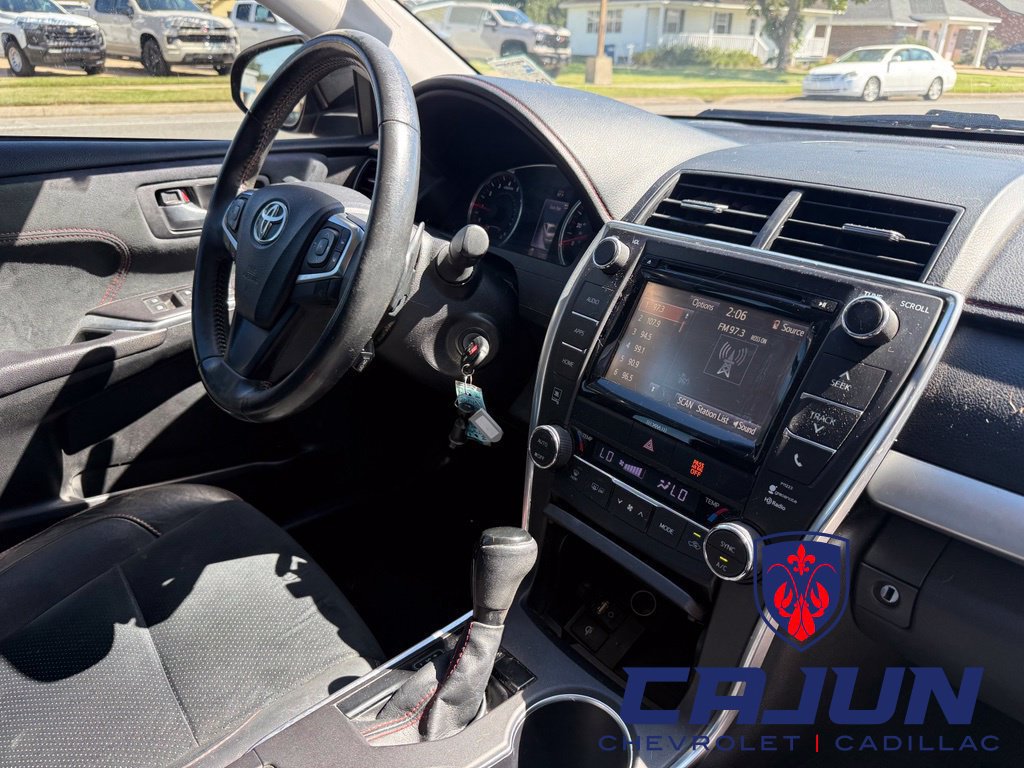 Used 2017 Toyota Camry XSE w/ Moonroof Package FWD image 24