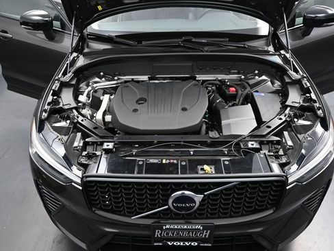 Used 2024 Volvo XC60 B5 Plus AWD/4WD image 20