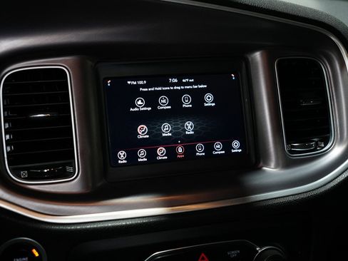 Used 2022 Dodge Charger SXT image 19