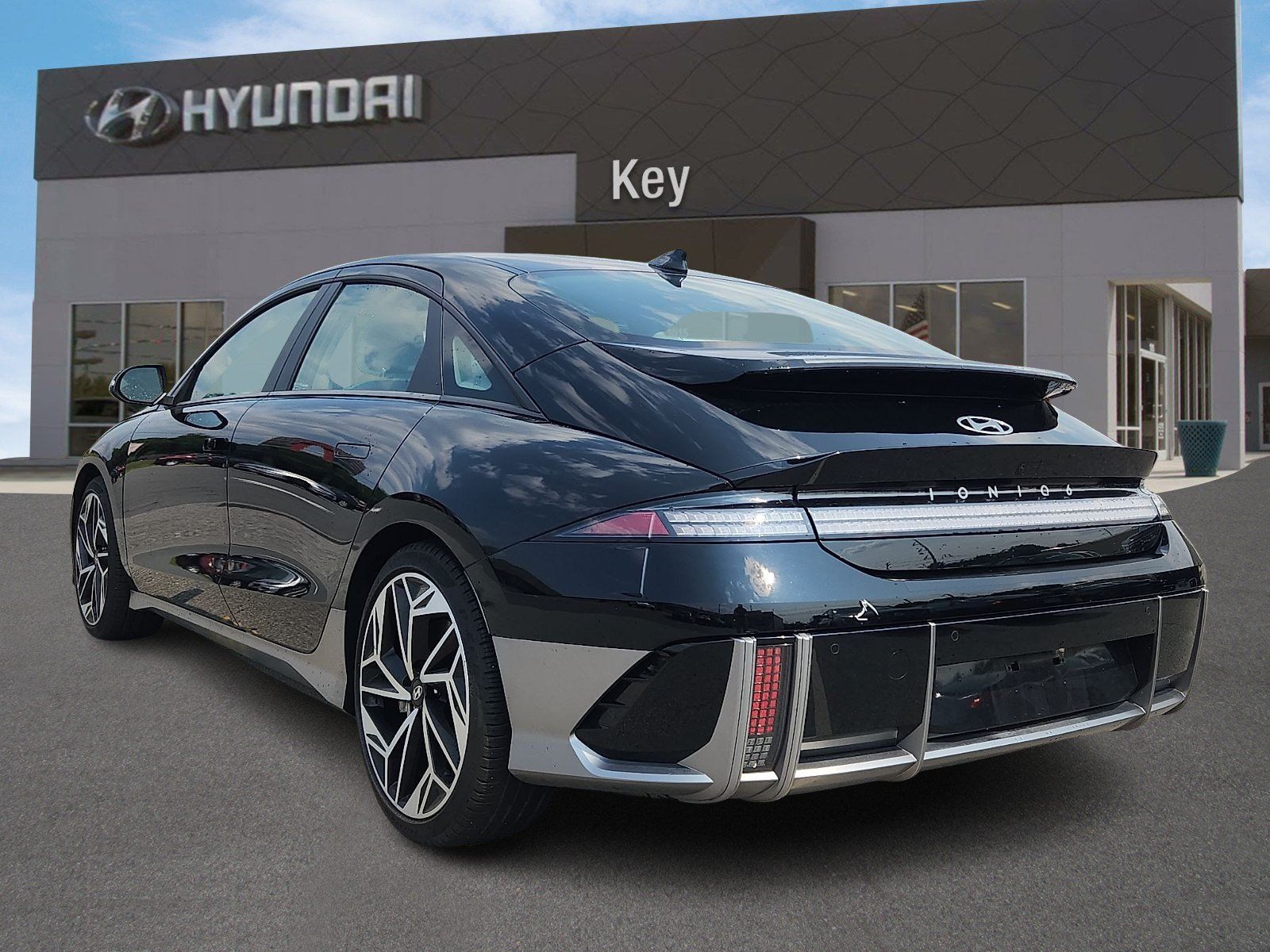 Certified 2023 Hyundai Ioniq 6 SEL w/ Cargo Package AWD/4WD image 4