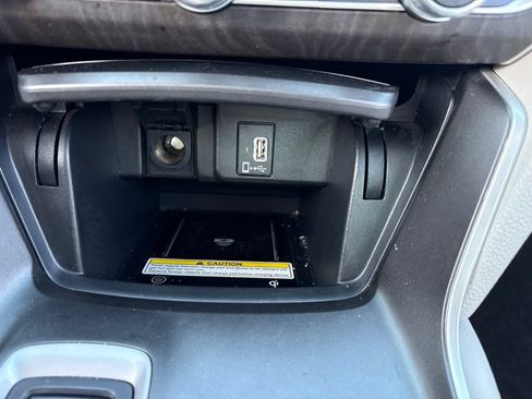 Used 2018 Honda Accord Touring image 25