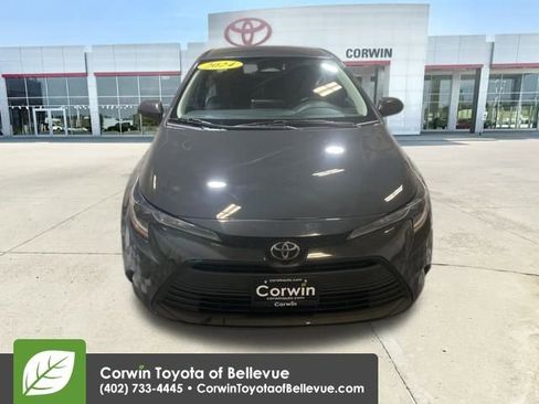 Used 2024 Toyota Corolla LE image 8